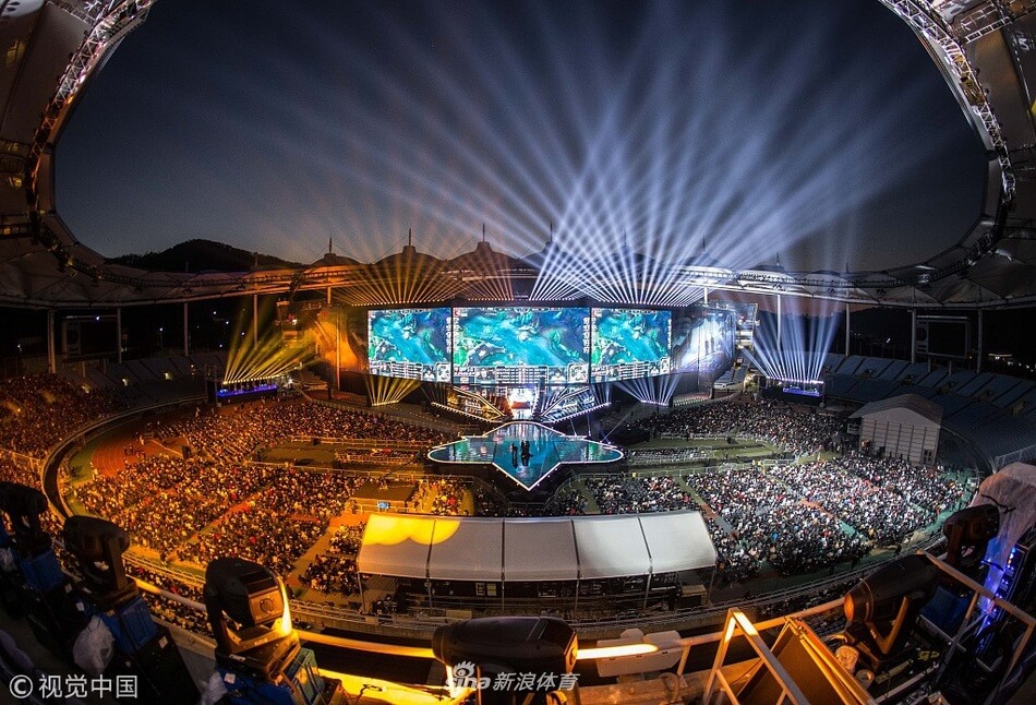 2025年LPL总决赛：夏季赛后激战电竞热门城市，双败淘汰制全程线上直播